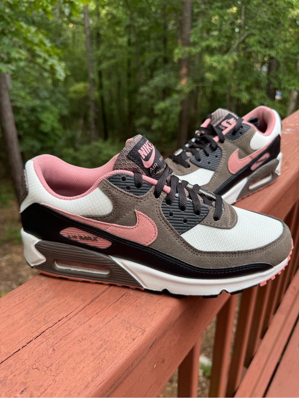 Nike Air Max 90 Summit Red Stardust sneakers 8 DM0029-105 like new